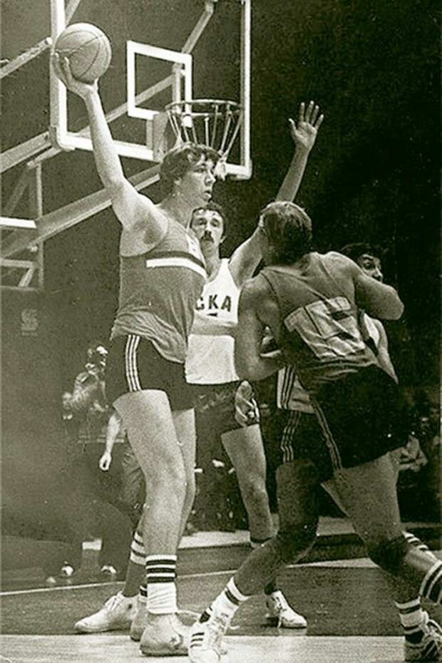 Alexander Sizonenko, basketball player of the USSR national team, 245 cm tall, giants, inter-ethnic, historical facts, men, height