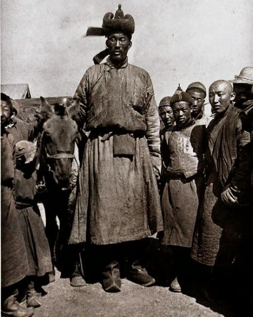 Unknown Mongolian, 226 cm tall, giants, intersenoe, historical facts, men, height