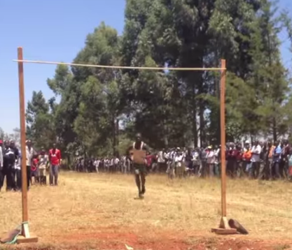 Кенийн ахлах сургуулийн өндрийн харайлт /гайхалтай бичлэг/