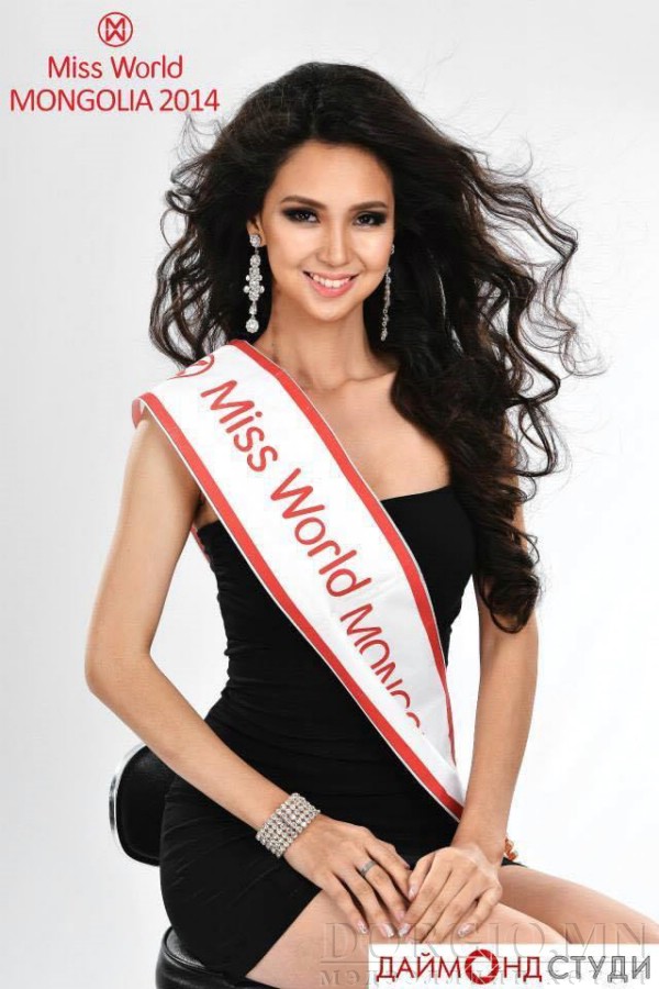 “Miss World Mongolia-2014” тэмцээний ялагчаар Т.Батцэцэг тодорлоо