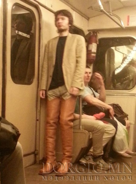 Орос метроны этгээд хүмүүс