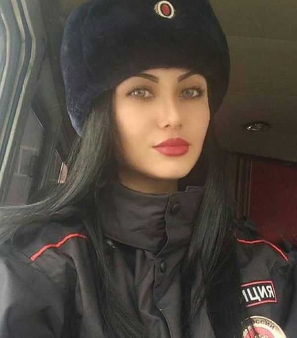 Оросын цэрэг цагдаагийн сайхан бүсгүйчүүдээс