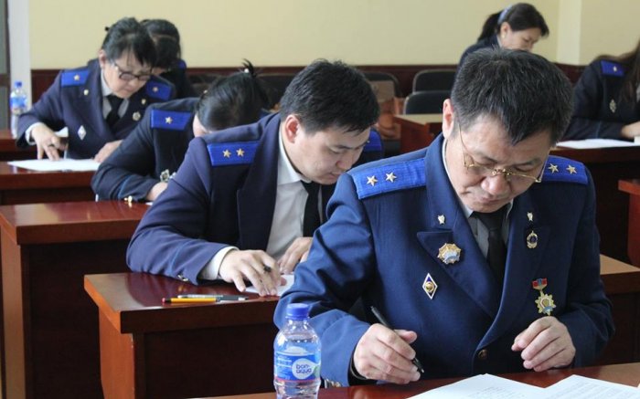 Нийслэлийн найман дүүргийн прокурорууд шалгуулж эхэллээ