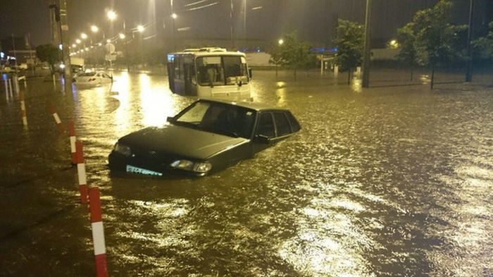 Краснодар хот үерт автаад байна