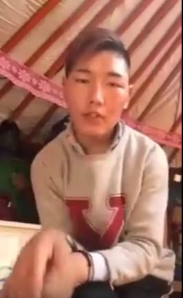 Улаан үст залруулга видео хийжээ