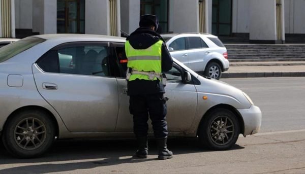 Татвараа төлөөгүй жолооч нарыг энэ сарын 20-ны дотор төлбөрөө төлөхийг санууллаа