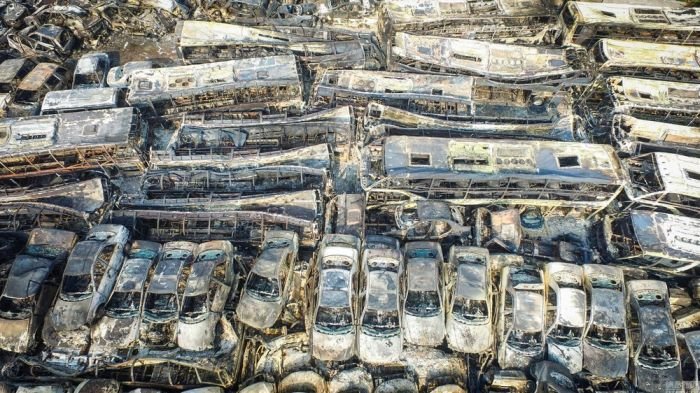 Хятадад нэг дор зогсож байсан 6000 гаруй машин шатжээ
