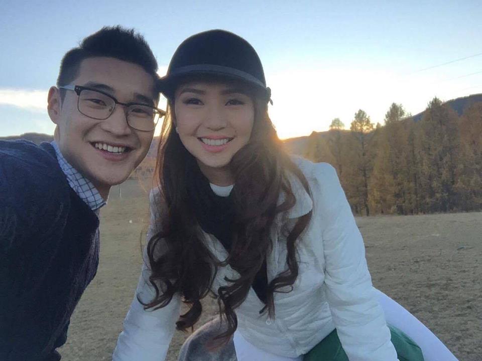 Мисс Т.Батцэцэг шинэ найз залуугаа танилцууллаа