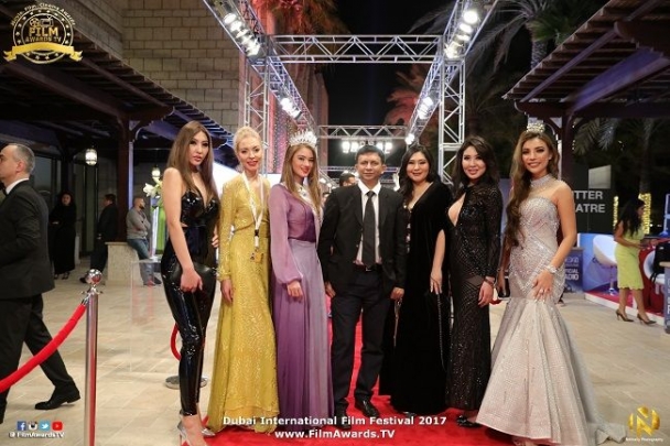 Дубайн олон Улсын кино наадамд Монгол бүсгүйчүүд уригдан оролцжээ