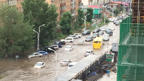 Үерийн усанд живсэн Улаанбаатарын авто замын ус зайлуулах хоолойгоо хэзээ шинэчлэх вэ
