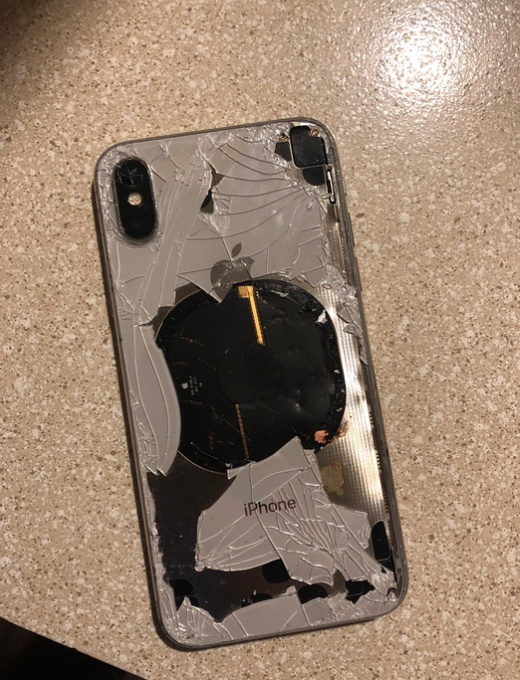 iPhone X дэлбэрчээ