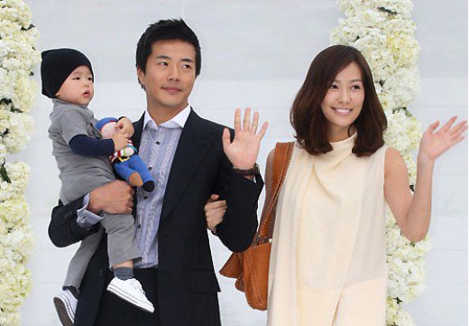 Бодит амьдралд гэр бүл болсон Солонгосын кино одууд