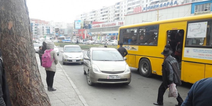 Г.Отгонтамир: Машинаа автобусны зогсоолд түр хугацаагаар ч зогсоох ёсгүй