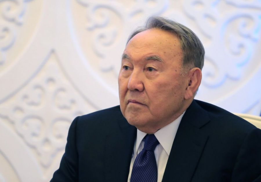 29 жил Казахстан улсыг удирдсан Нурсултан Назарбаeв огцорлоо