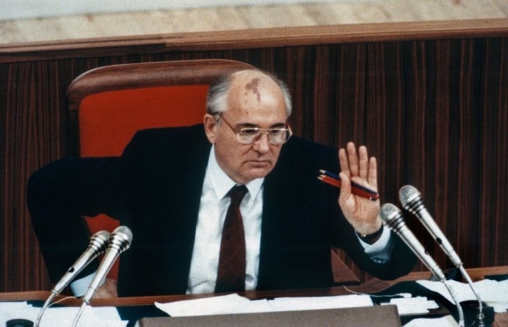 1989 онд Горбачёв Хятадад тал засахын тулд Монголыг золиосолсон