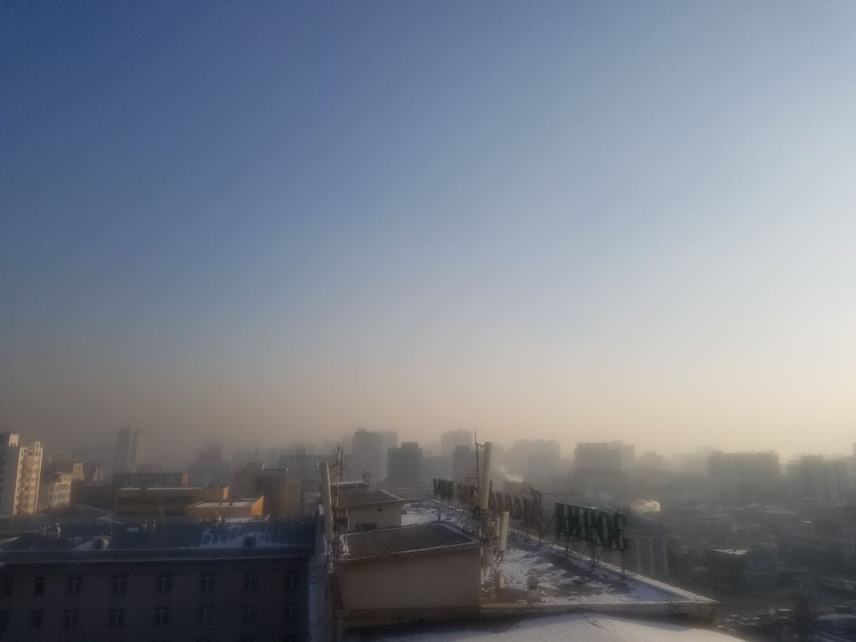 Сааралтсан утаанд "хоолой хорсож байна"