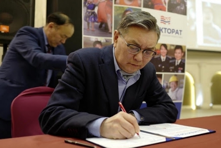 Д.Баярхүү: Миний олж харсан Мубарак 