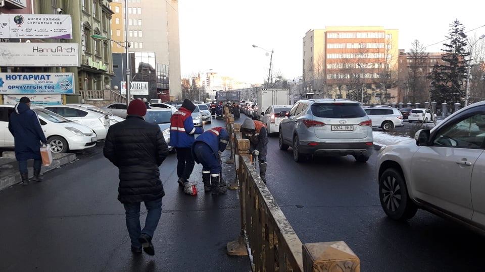 Замын хайс, хашлаганы эвдэрсэн хэсгийг засварлах, шинээр солив