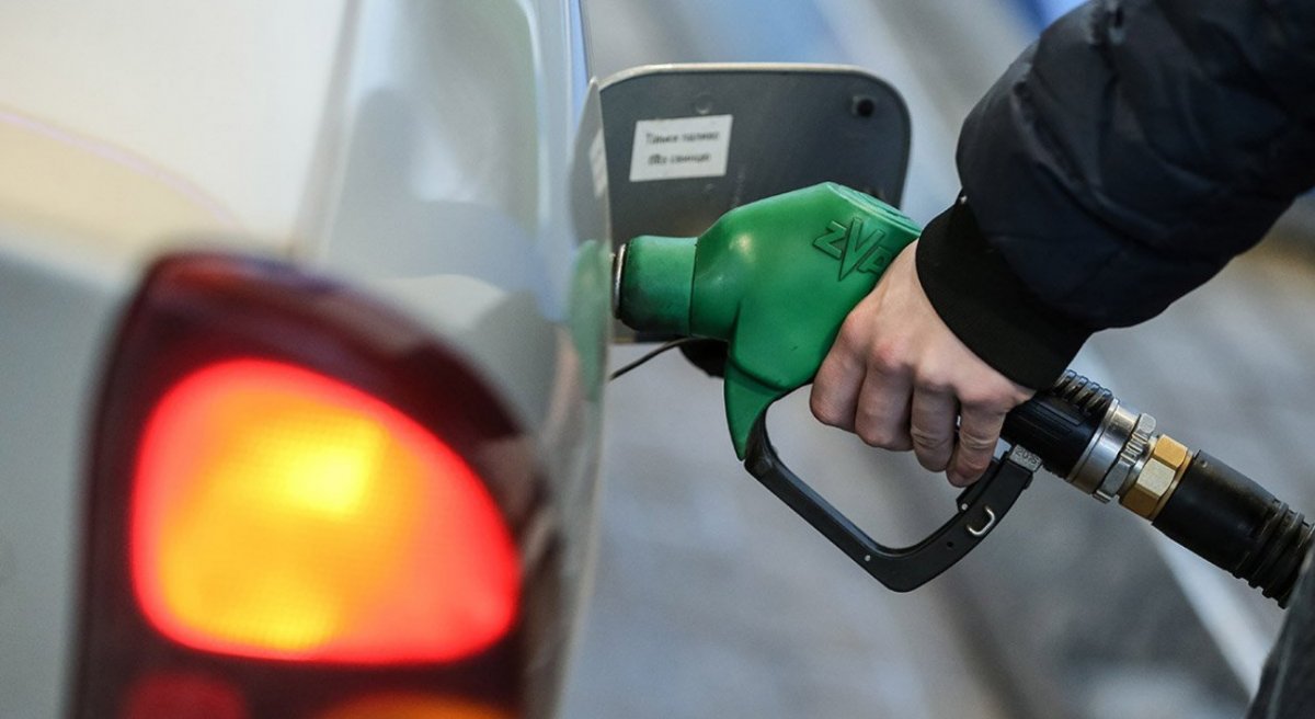 Бензиний үнэ литр тутамдаа 50 төгрөгөөр буурна
