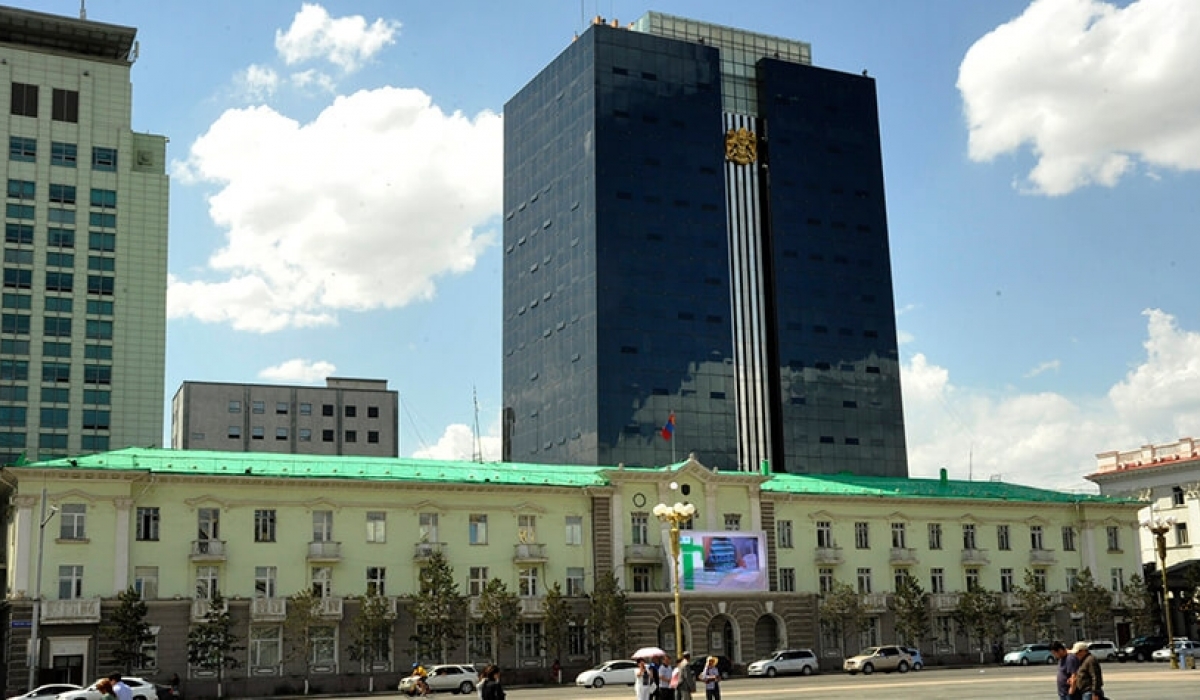 Нийслэлийн төр, захиргааны байгууллагуудын ажил 08:00 цагт эхэлж, 17:00 цагт дуусдаг болжээ 