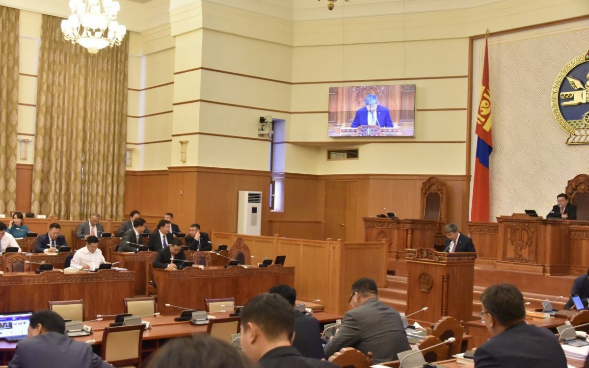 Парламент: Шүүхийн хуулийг захиалгат хэмээн буцаав