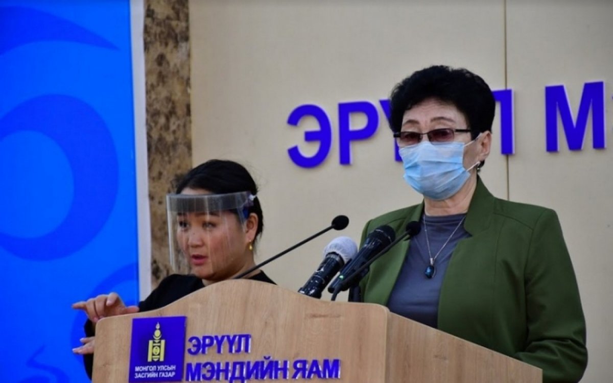 А.Амбасэлмаа: Гурван хүн эдгэрч, нэг хүний шинжилгээнд коронавирус илэрлээ