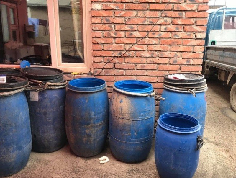 Хүнсний зориулалтын тэмдэг тэмдэглээтэй хуванцар савыг сонгон хэрэглэнэ үү...