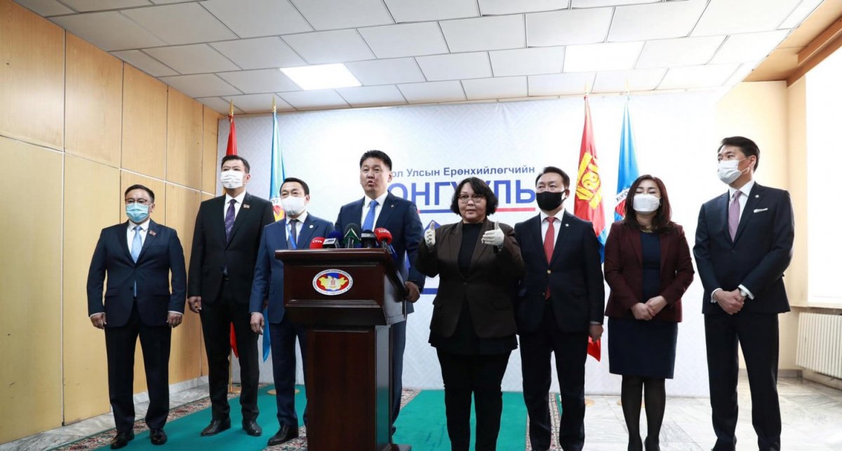 У.Хүрэлсүх: Хэрэв би Ерөнхийлөгчөөр сонгогдвол ард түмнийхээ эв нэгдлийг нүдний цөцгий мэт хайрлан хамгаалах болно