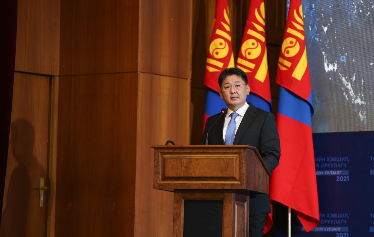 Монгол Улсын Ерөнхийлөгч У.Хүрэлсүх: Төр, хувийн хэвшил, хөрөнгө оруулагчид тулгамдаж байгаа асуудлаа хамтарч шийддэг байх ёстой  