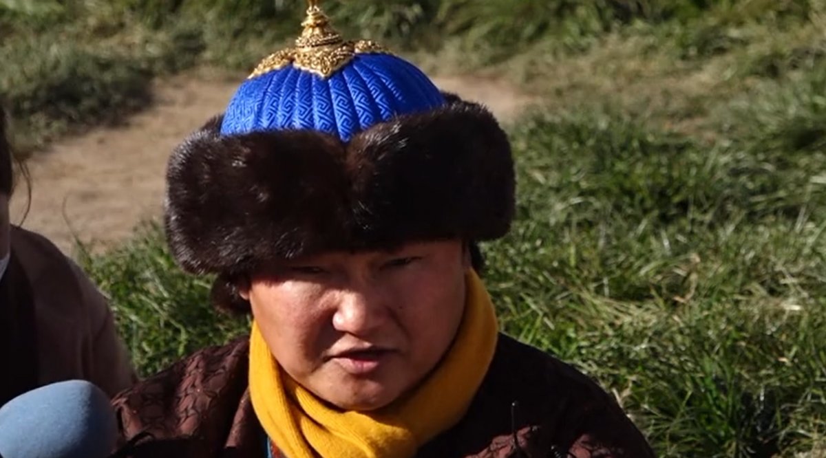 С.Жавхлан "Манай Монгол мандана" төслөө Б.Жавхланд танилцуулсанаа хүлээн зөвшөөрлөө