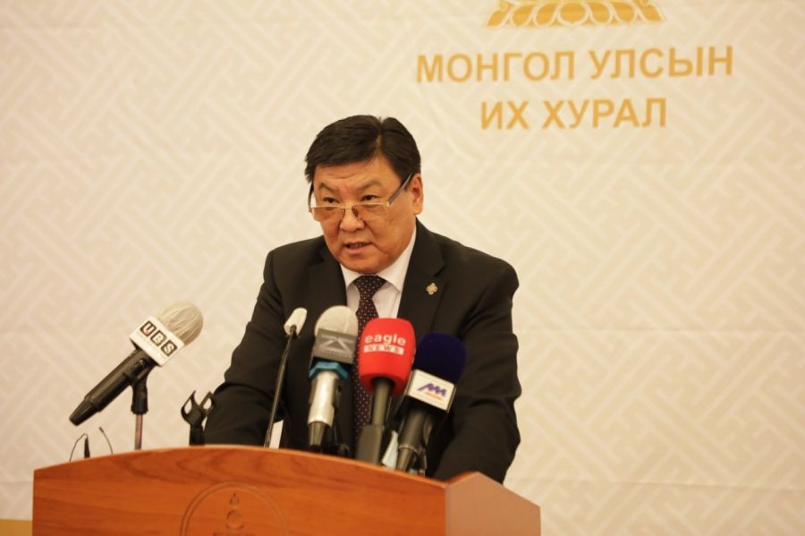Ц.СЭРГЭЛЭН: Улсын хилийн зурваст хууль бусаар олборлолт хийж буй үйлдлийн эсрэг ажиллана