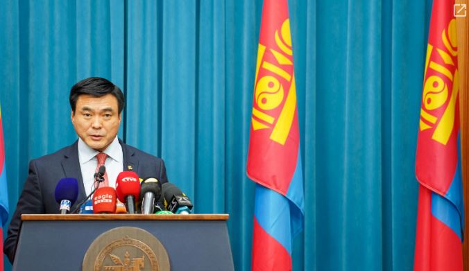 С.Амарсайхан: Ирэх оны зургаадугаар сарыг дуустал зөвхөн айл өрхийн цахилгааны зардал болох ₮75 тэрбумыг Эрдэнэт үйлдвэр төлнө