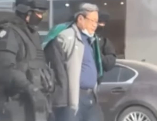 Иргэн Ч.Мөнхбаярыг гудамжинд явж байхад нь баривчилжээ
