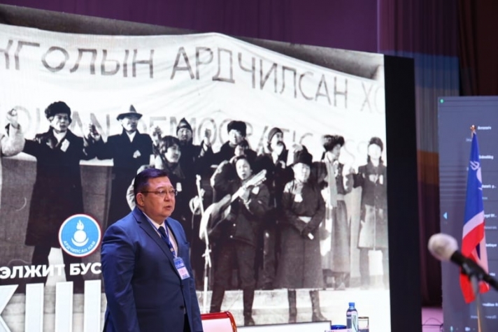 С.Эрдэнэ: МоАХ дотор Х.Баттулгыг дагасан бүхэл бүтэн хүн сүрэг бий болчихоод байна