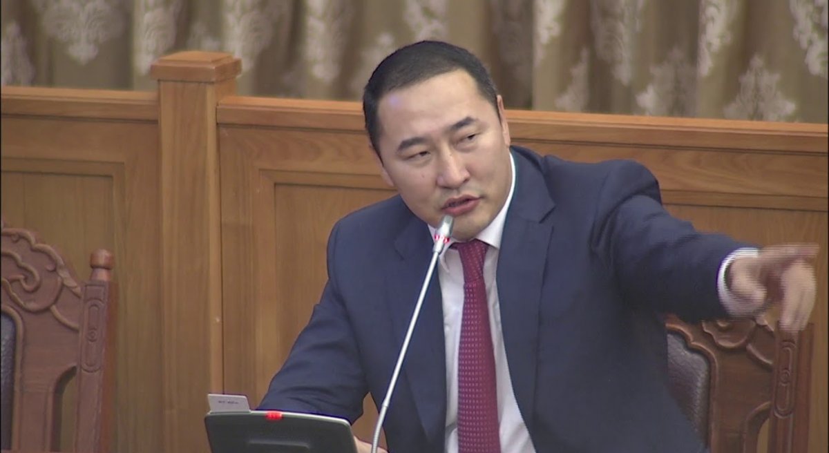 Ж.Мөнхбат: Казинотой болчхоор гаднынхан буу зэвсэгтэй орж ирж буудалцаад байна гэдэг хоцрогдсон ойлголтоо таягдан хаях ёстой