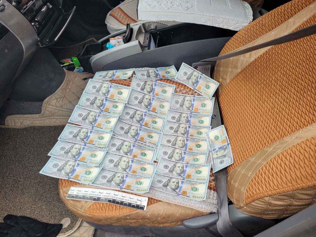 Зарын дагуу автомашин худалдан авахаар бэлэн мөнгөө авч очин алдсан хэрэг бүртгэгджээ