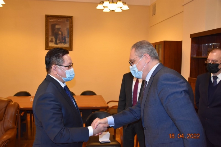 Монгол-Оросын мөнгөн тэмдэгтийг төлбөр тооцоонд харилцан ашиглах тухай ярилцжээ
