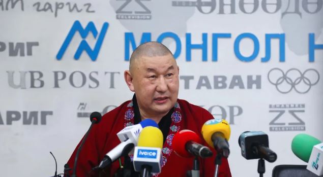 З.Санждорж: Намайг хүчирхийлэл үйлдсэн гэх гүжирдлэгийн ард Д.Чойжамц хамба бий