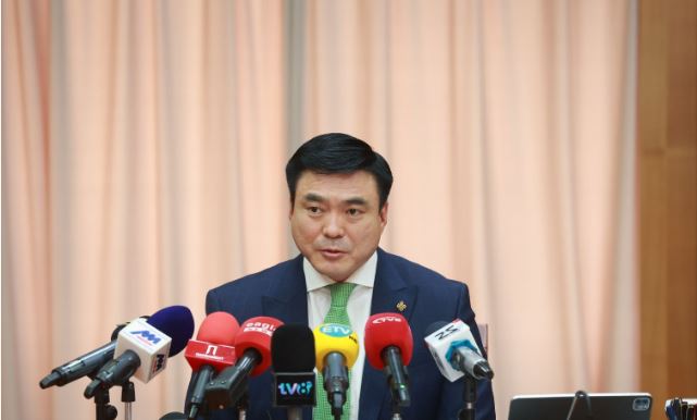 С.Амарсайхан: Өнгөрсөн жил барилдсан бөхчүүдээс хэн нь ч цол авахгүй