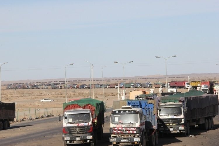 ТУсгаарлалтанд байсан нүүрс тээврийн жолооч нар нэгнийхээ аминд хүрчээ