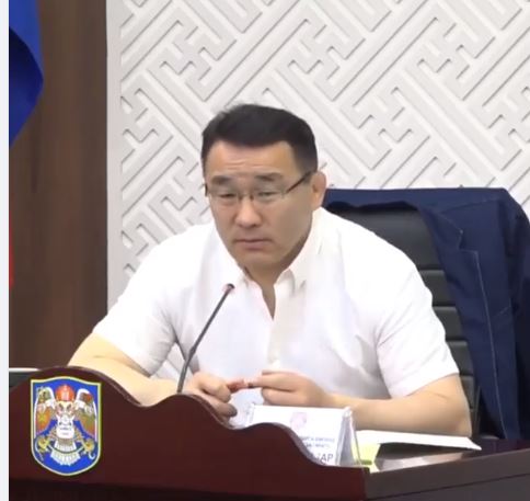 Д.Сумъяабазар: Тэрэлжид хоёр хоног дрон нисгээд идэж ууж, өтгөн шингэнээ ялгаруулж байгааг нь харуул