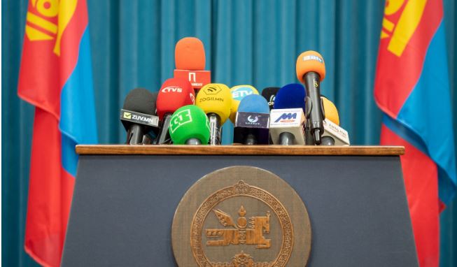 ЗГ хуралдаан: Бүх сургууль, цэцэрлэгийн үйл ажиллагааг есдүгээр сарын 1-нд эхлүүлэхгүй