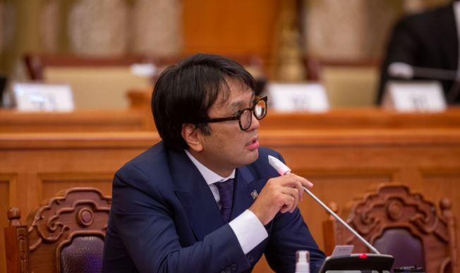 Халамж санхүүжүүлдэг төсөв, цемент зуурдаг хөрөнгө оруулалтаа хязгаарлахгүй бол Монгол Улс дампуурлаа!