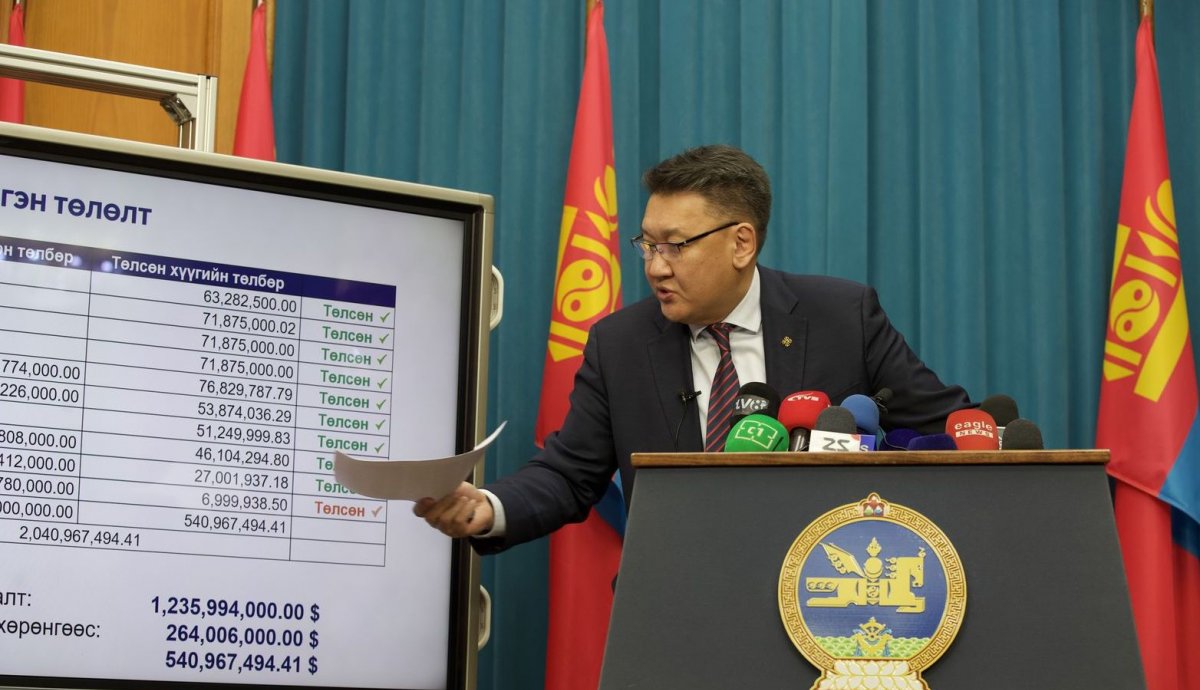 Ирэх жил төлөх ёстой "Самурай" бондын 30 тэрбум иенийг худалдаж аваад, Монголбанкан дахь Төрийн сангийн дансанд хадгалсан