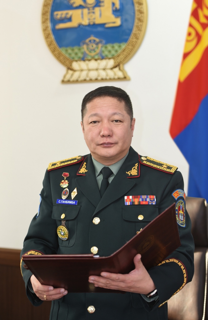 Зэвсэгт Хүчний Жанжин Штабын Дарга, бригадын генерал С.Ганбямба "Монгол цэргийн өдөр", Зэвсэгт Хүчний 102 жилийн ойг тохиолдуулан мэндчилгээ дэвшүүллээ