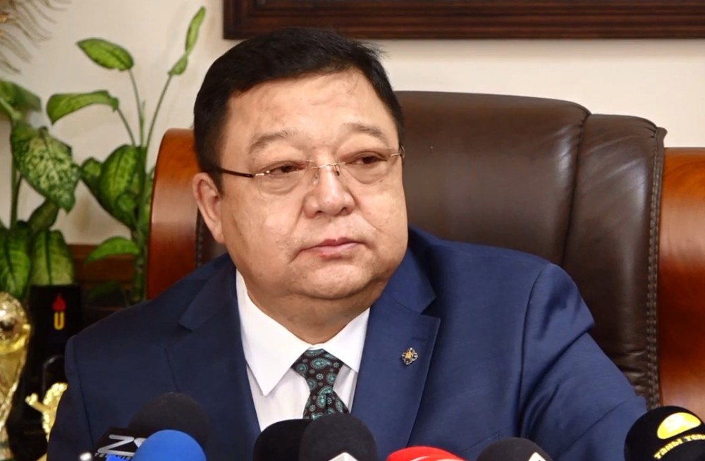 С.Эрдэнийн шантааж "шалдаа буун", дөрвөн тойрог гуйжээ
