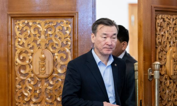 С.Ганбаатар: ЭМД-ын сангаас улстөрчид хулгай хийснээс болж "UB Palace"-д хандивын тоглолт болдог