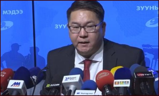 Л.Наранбаатар захирлын хувьд хууль дүрэм мөрдөх, хэрэгжүүлэх гэсэн ойлголт сул хүн юм билээ