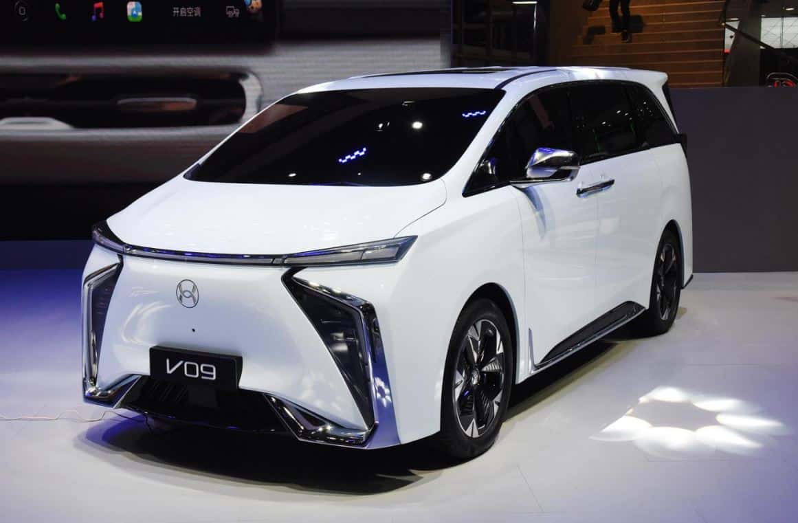 10 минут цэнэглээд 400 км туулах автомашин танилцуулжээ