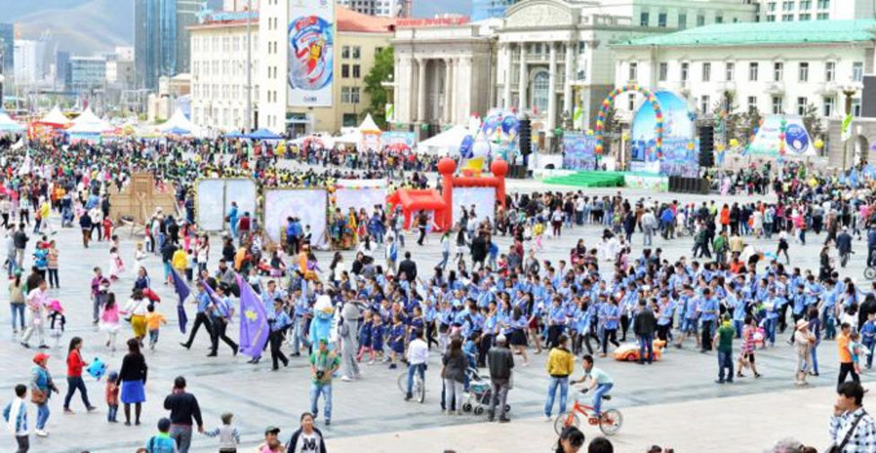 Сүхбаатарын талбай дээр 20 асарт хүнс, зайрмаг, хүүхдийн тоглоомын худалдааг зохион байгуулна